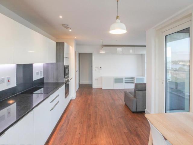 2 Bedroom Oslo Tower Apartment for Rent