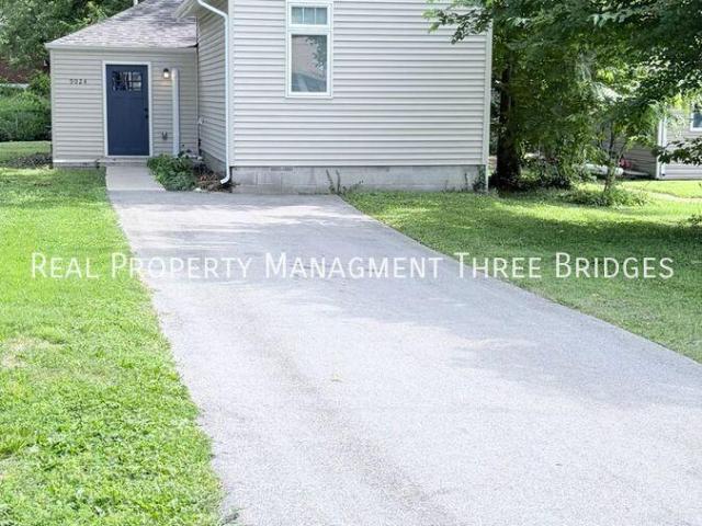 2 bedroom, Overland MO 63114 105841078