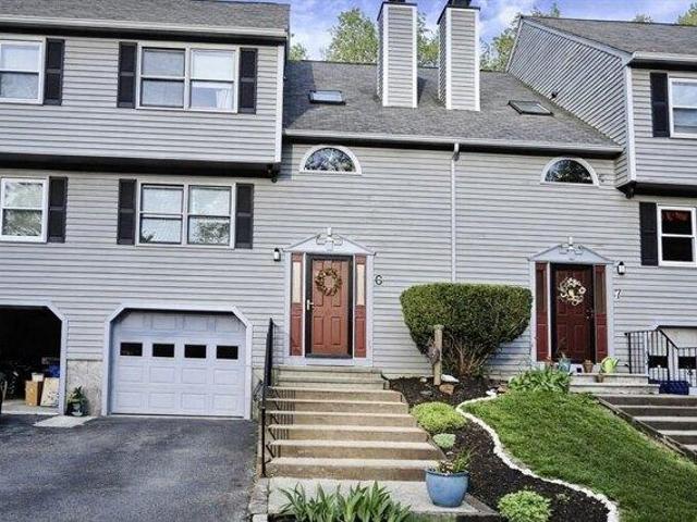 2 bedroom, Oxford MA 01540 104444314