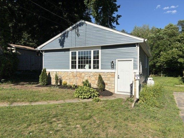 2 bedroom, Oxford MA 01540 104567186