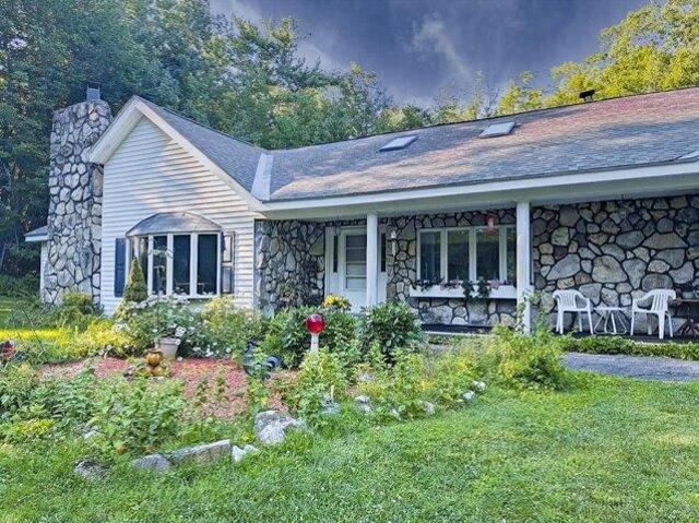 2 bedroom, Oxford ME 04270 105632814