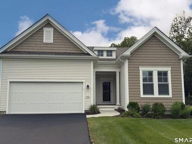 2 bedroom, Oxford CT 06478 104791395