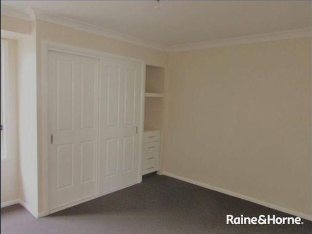 2 Bedroom Low Maintenance Home Water Included