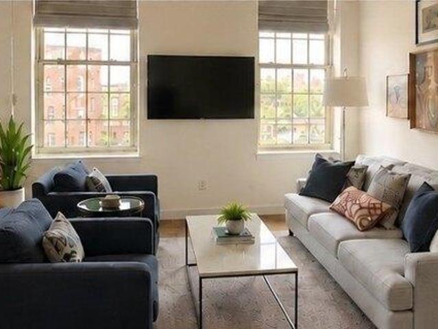 2 bedroom, Lowell MA 01854 105494922