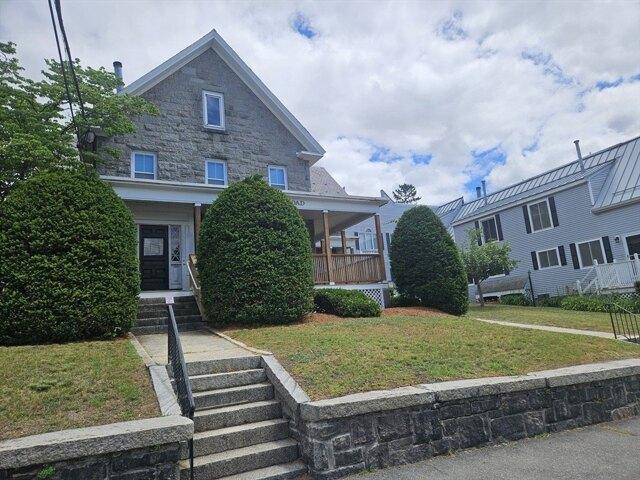 2 bedroom, Lowell MA 01854 105414738