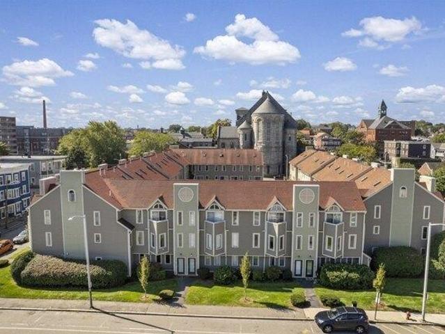 2 bedroom, Lowell MA 01854 105588558