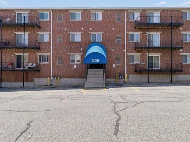 2 bedroom, Lowell MA 01852 104690077