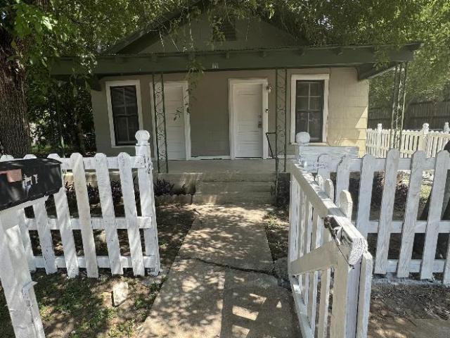 2 bedroom, Lockhart TX 78644 LS103608343