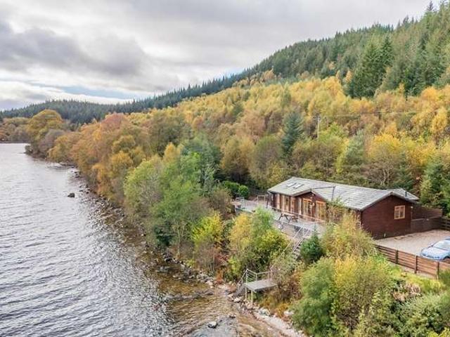 2 Bedroom Lodge Character Property