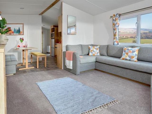 2 bedroom lodge for sale