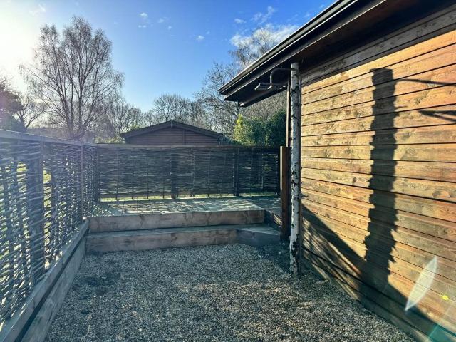 2 bedroom lodge for sale