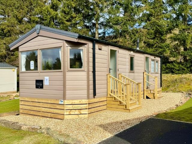 2 bedroom lodge for sale
