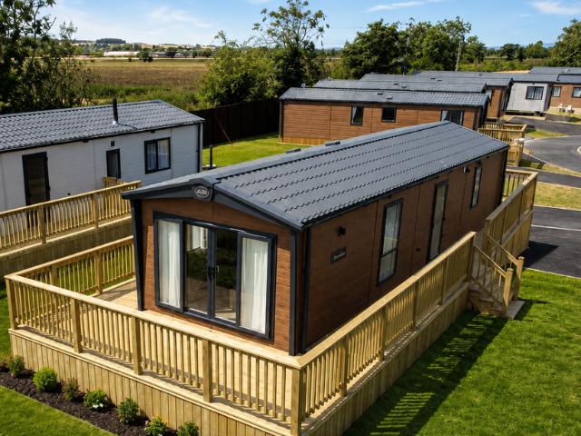 2 bedroom lodge for sale