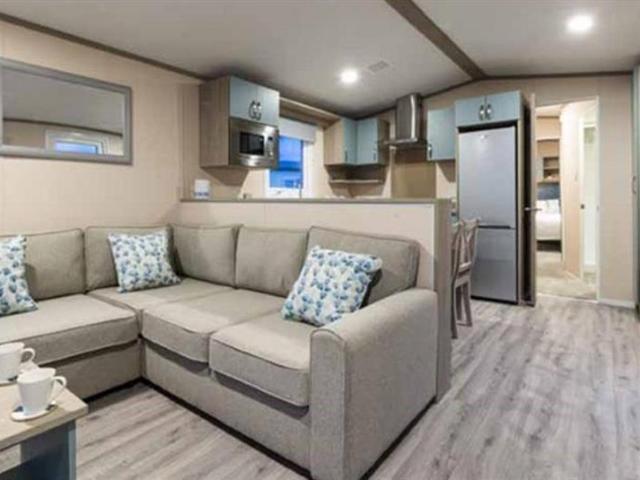 2 bedroom lodge for sale