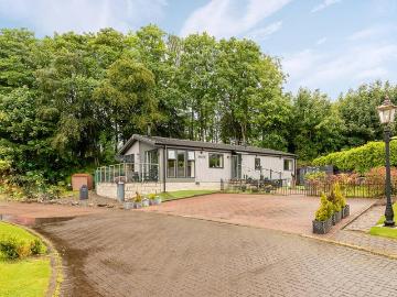 2 bedroom lodge for sale