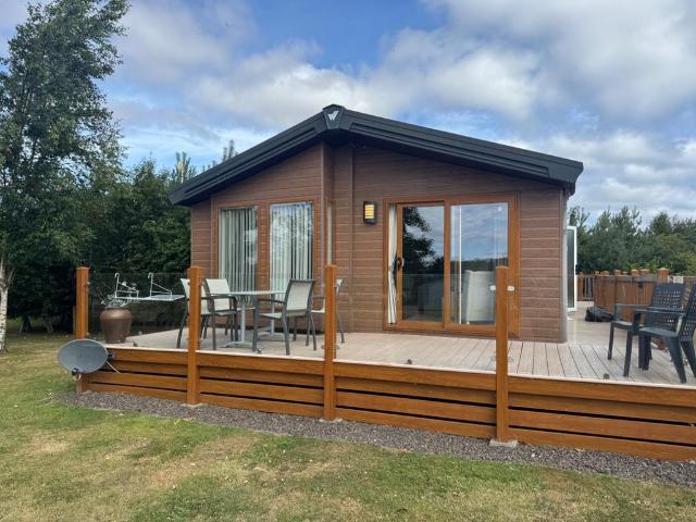 3 bedroom lodge for sale