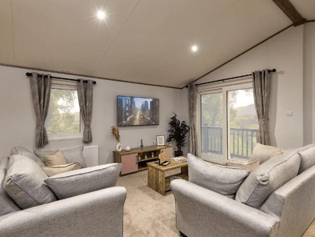 2 bedroom lodge for sale