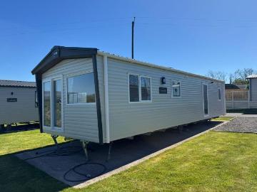2 bedroom lodge for sale