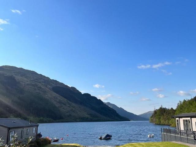 2 bedroom lodge for sale