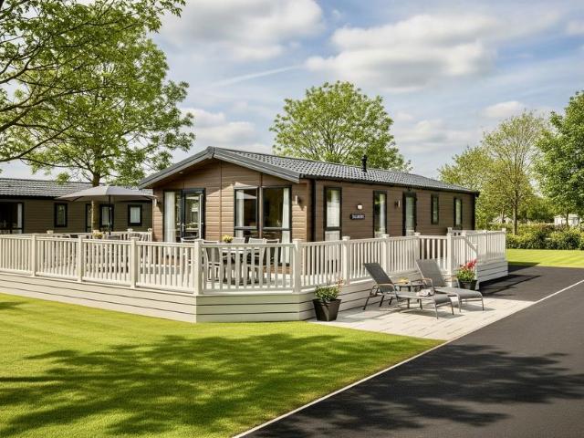 2 bedroom lodge for sale