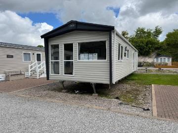 2 bedroom lodge for sale