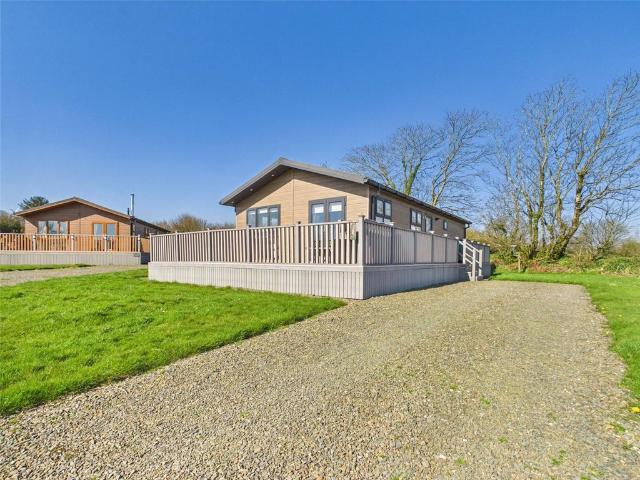 2 bedroom lodge for sale