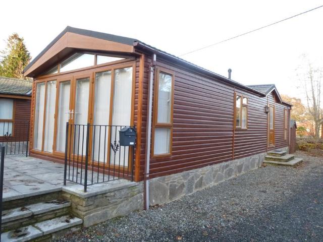 2 bedroom lodge for sale