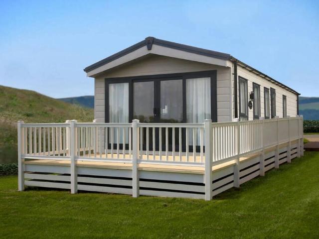 2 bedroom lodge for sale