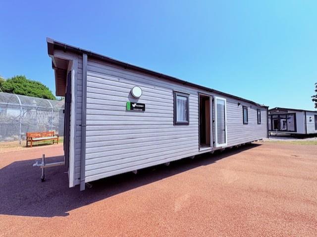 2 bedroom lodge for sale