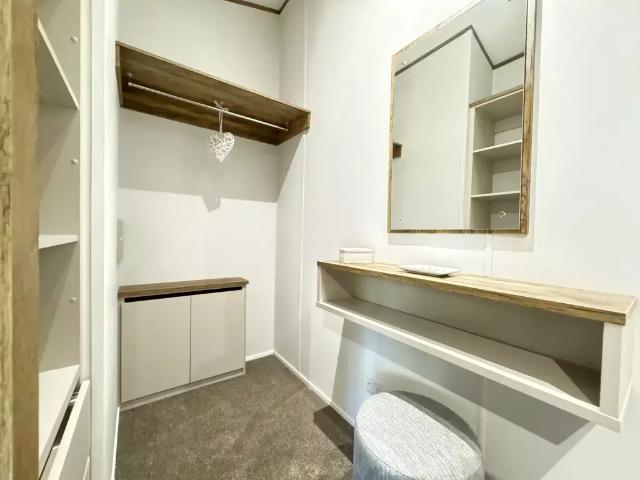 2 bedroom lodge for sale