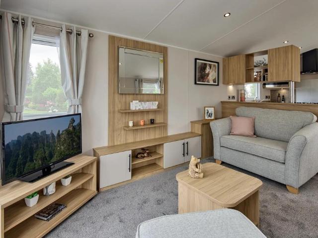2 bedroom lodge for sale