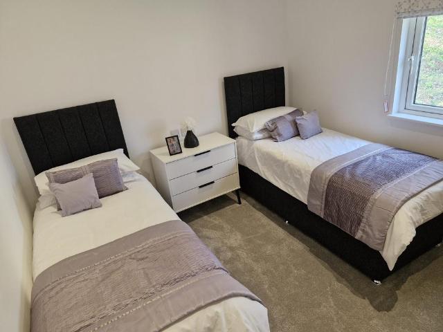 2 bedroom lodge for sale