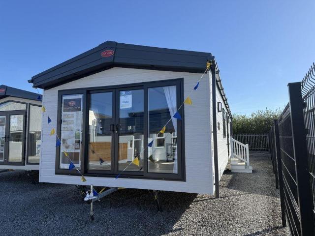 2 bedroom lodge for sale