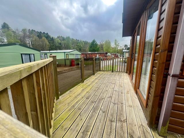 2 bedroom lodge for sale