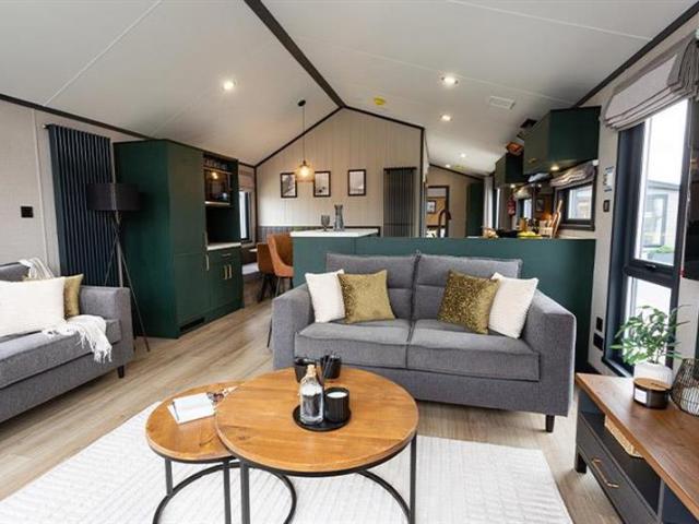 2 bedroom lodge for sale