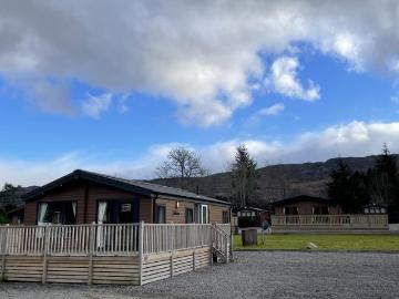 2 bedroom lodge for sale