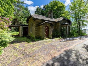 2 bedroom lodge for sale