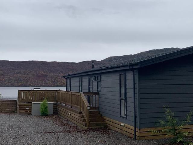 2 bedroom lodge for sale