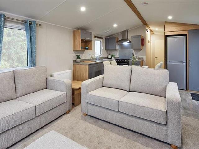 2 bedroom lodge for sale
