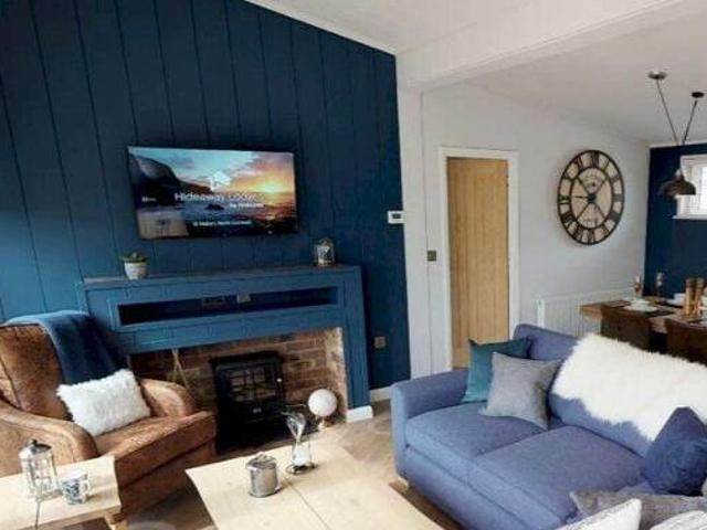 2 Bedroom Lodge For Sale In Bacton Road, North Walsham