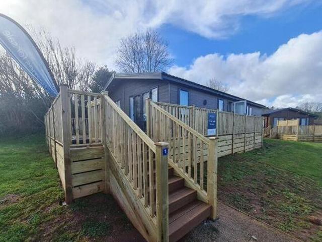 2 Bedroom Lodge For Sale In Paignton, Devon