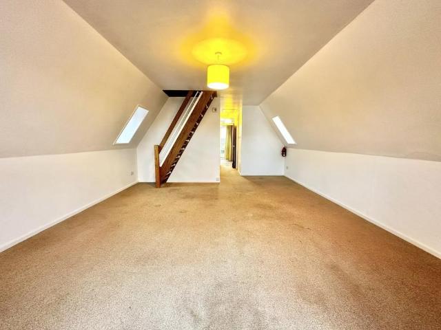 2 bedroom lodge to rent