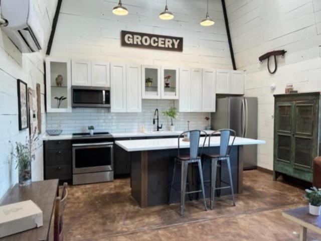 2 bedroom, Lodi CA 95240 LS105483385