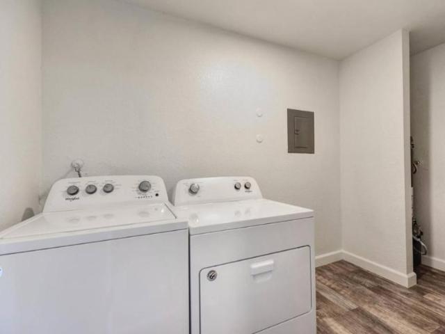 2 bedroom, Lodi CA 95242 LS104487394