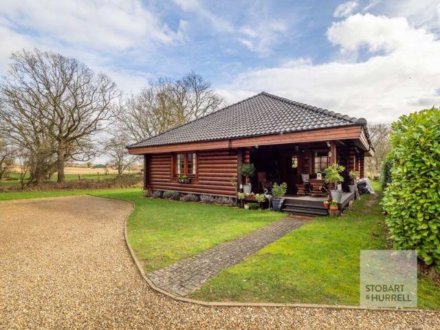 2 bedroom log cabin for sale