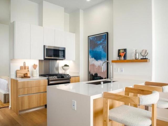 2 bedroom, Long Beach CA 90802 104929014