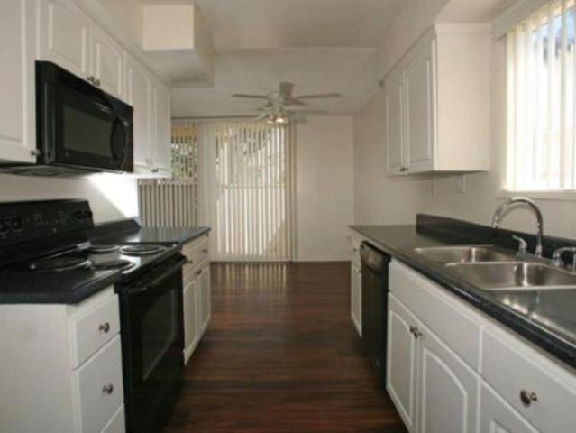 2 bedroom, Long Beach CA 90815 104267680