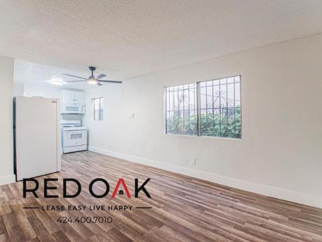 2 bedroom, Los Angeles CA 90003 105164303
