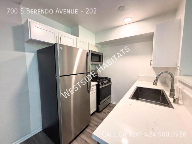2 bedroom, Los Angeles CA 90005 101905966