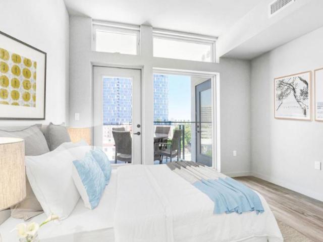 2 bedroom, Los Angeles CA 90005 LS104815267